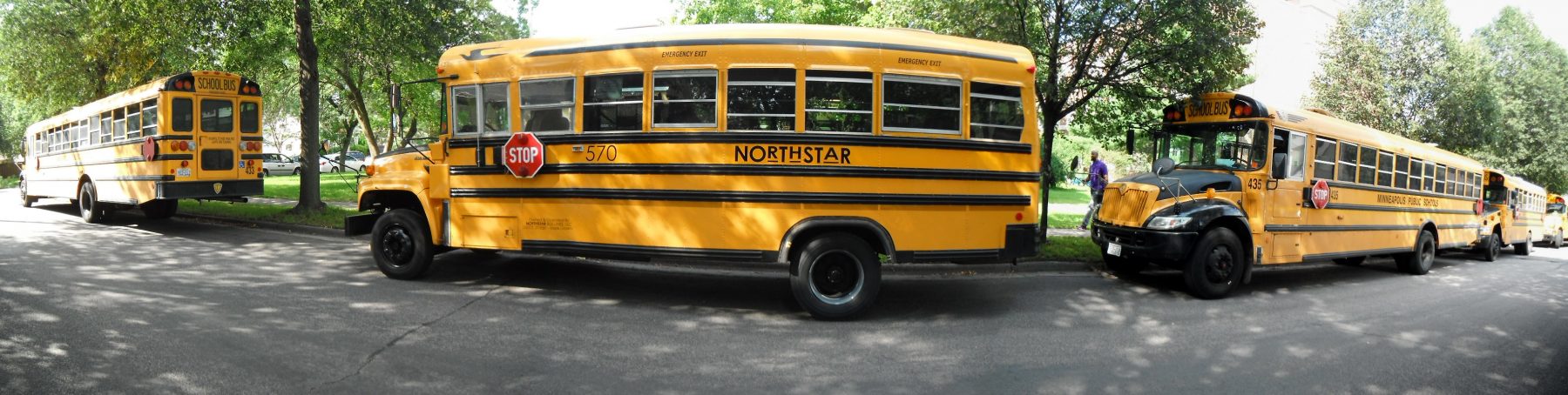schoolbuses_stanford_middle_school_first_week_of_school_mpls_mn_01