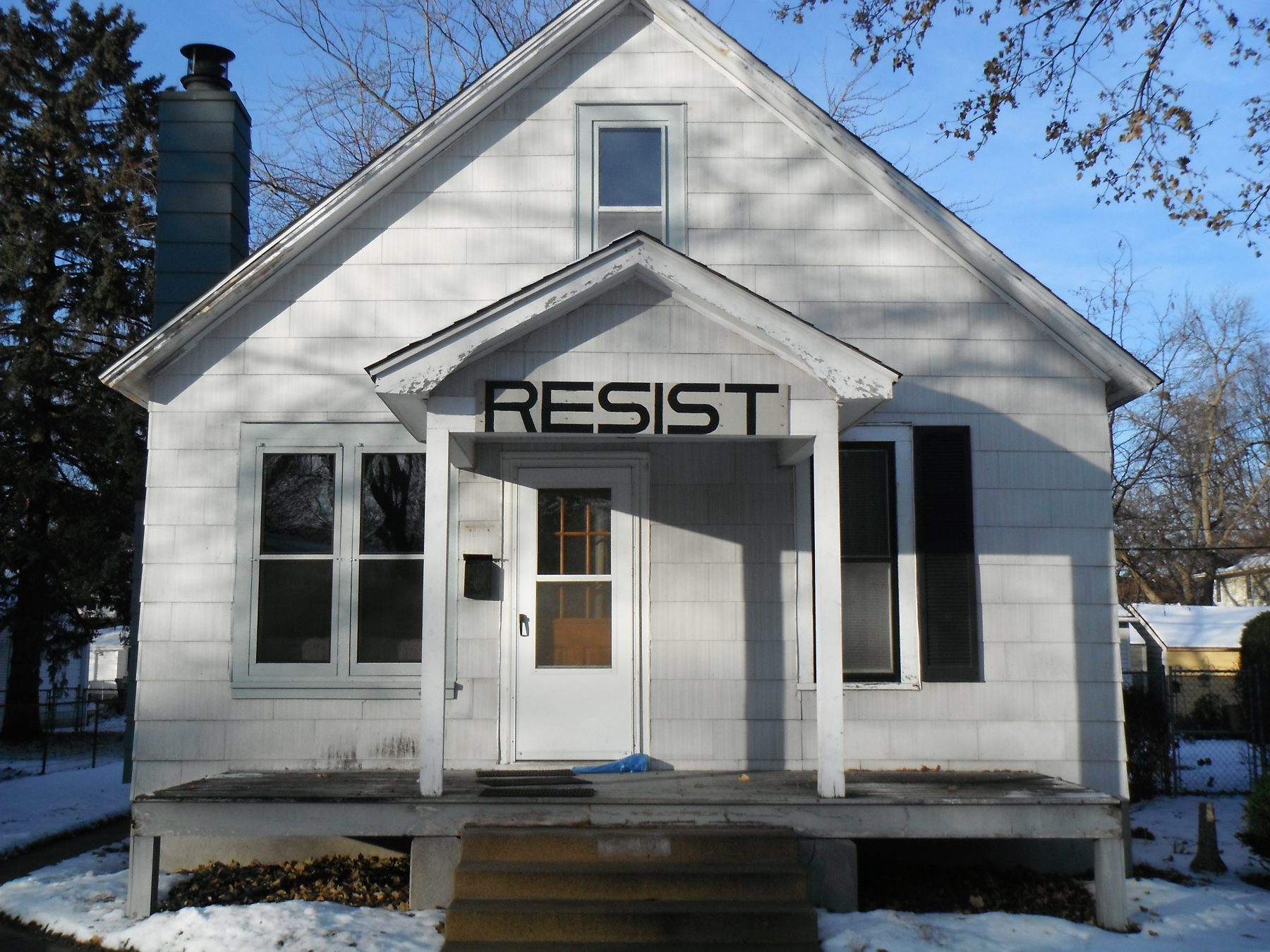 resist_house_mpls_mn_01