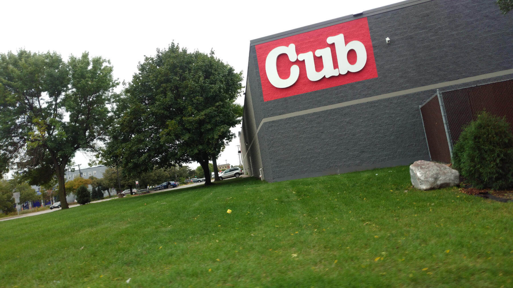 Cub sign on back of building